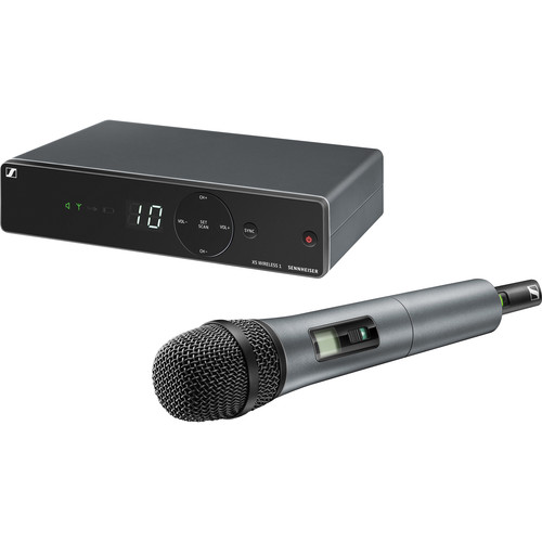 میکروفن-بی-سیم-سنهایزر-Sennheiser-XSW-1-825-A-UHF-Vocal-Set-with-e825-Dynamic-Microphone